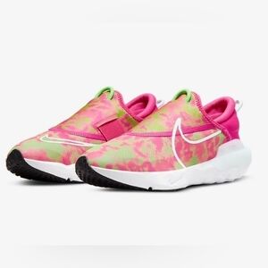 Nike React flow Youth Sneakers Size 6.5 Youth fits Woman's sz 8